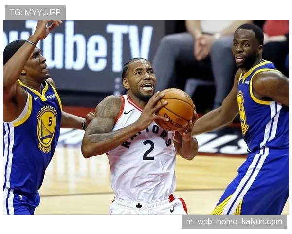 快船险胜勇士取七战六胜 伦纳德率队艰难北伐至第十一