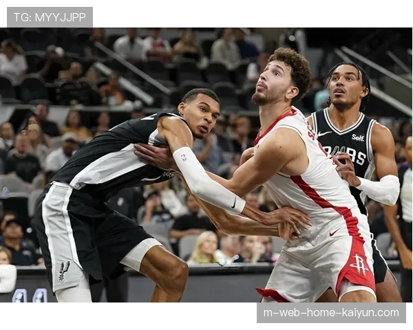 NBA常规赛呈现青春风暴 雷霆马刺等年轻球队主导格局 NBA常规赛呈现青春风暴 雷霆马刺等年轻球队主导格局